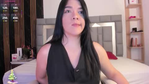 Amaia  online show from December 16, 7:53 pm