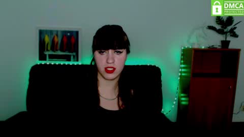 Snapshot of amali_ivanna_smit chatting on December 12, 1:49 pm Ivanna online show from December 12, 1:49 pm