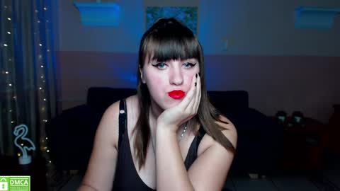 Snapshot of amali_ivanna_smit chatting on December 10, 1:00 pm Ivanna online show from December 10, 1:00 pm