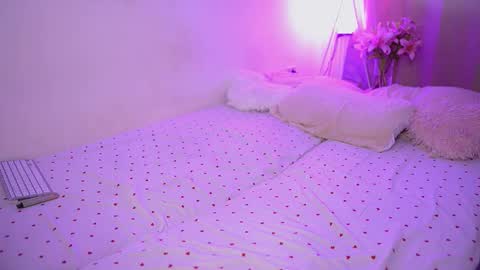 amalia_minkxx online show from March 17, 5:44 am