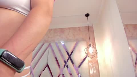 Snapshot of amalia_rosse_ chatting on January 28, 2:21 am Amalia Im Back See you soon this January 7 at 10 pm Colombia time online show from January 28, 2:21 am