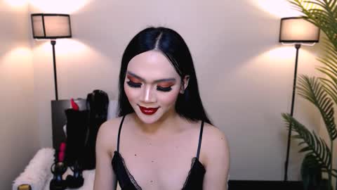 Trisha Greyson online show from November 9, 12:01 pm