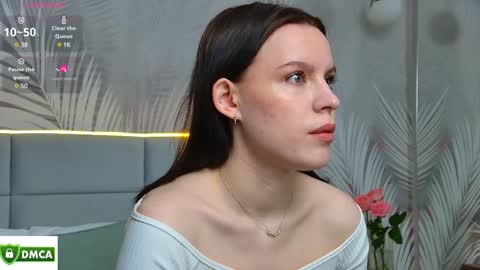 Snapshot of amaliabell chatting on March 10, 1:00 pm Amalia online show from March 10, 1:00 pm