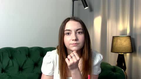 Amalia online show from March 12, 4:46 pm