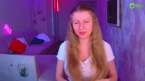 Snapshot of amaliaqueen999 chatting on March 2, 2:36 pm Amalia online show from March 2, 2:36 pm