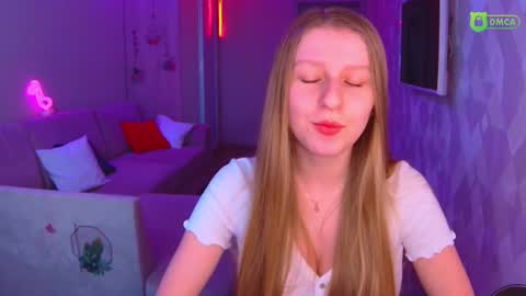 Snapshot of amaliaqueen999 chatting on February 16, 2:00 pm Amalia online show from February 16, 2:00 pm