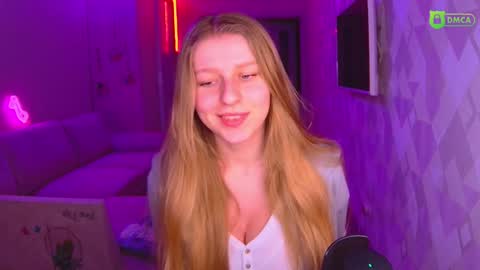 Snapshot of amaliaqueen999 chatting on December 12, 2:33 pm Amalia online show from December 12, 2:33 pm