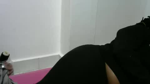 amanda_01_ online show from January 7, 8:31 pm