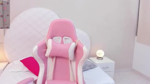 Snapshot of amanda_noiir chatting on November 2, 3:32 am Amanda Noir online show from November 2, 3:32 am