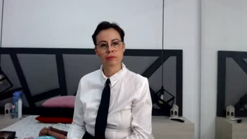 amanda_ramirez online show from July 3, 1:06 pm