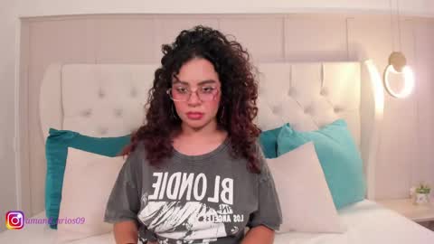 Amanda Rios online show from April 12, 8:00 pm