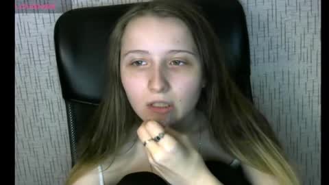 Snapshot of amanda_sherr chatting on December 12, 4:53 pm Amanda online show from December 12, 4:53 pm