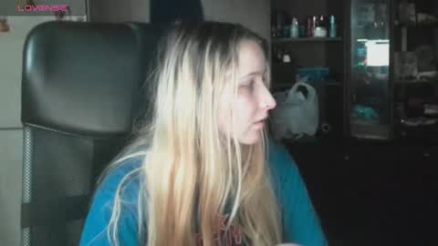 Snapshot of amanda_sherr chatting on October 15, 3:09 am Amanda online show from October 15, 3:09 am