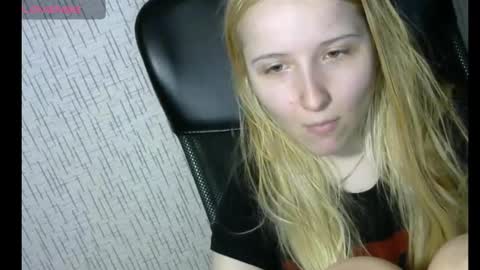 Snapshot of amanda_sherr chatting on December 24, 6:28 pm Amanda online show from December 24, 6:28 pm