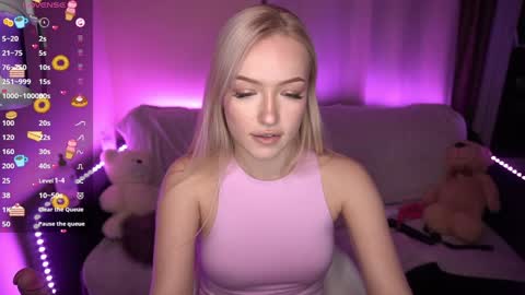 Amanda online show from December 2, 4:29 pm