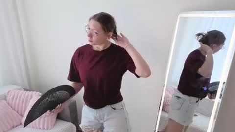 Zoe online show from July 12, 8:26 am