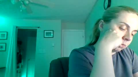 Amanda online show from November 12, 2:31 am