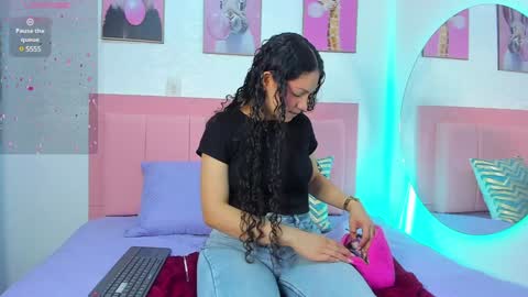 amandalee26 online show from January 13, 2:21 pm