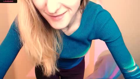 Snapshot of amandasentin chatting on October 27, 10:00 am Amanda online show from October 27, 10:00 am