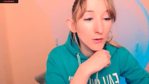 Snapshot of amandasentin chatting on October 8, 7:35 am Amanda online show from October 8, 7:35 am