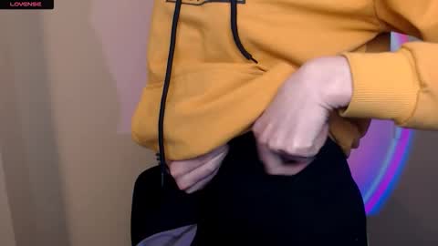 Snapshot of amandasentin chatting on October 4, 8:42 am Amanda online show from October 4, 8:42 am