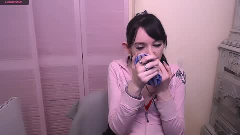 Amanda online show from December 13, 1:01 pm