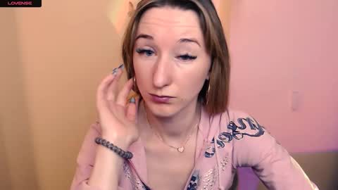 Snapshot of amandasentin chatting on October 31, 10:30 am Amanda online show from October 31, 10:30 am