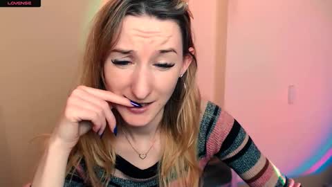 Snapshot of amandasentin chatting on October 30, 10:27 am Amanda online show from October 30, 10:27 am