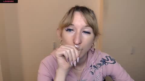 Snapshot of amandasentin chatting on September 19, 8:24 am Amanda online show from September 19, 8:24 am