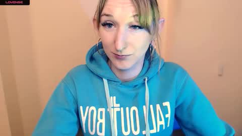 Snapshot of amandasentin chatting on October 16, 9:12 am Amanda online show from October 16, 9:12 am