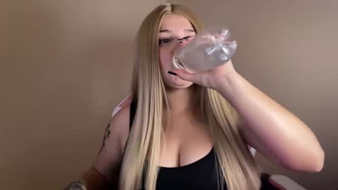 Amandha online show from January 24, 4:49 pm