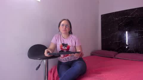 amara_luxe online show from October 21, 8:35 pm