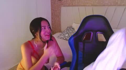 Snapshot of amaranta_carey chatting on October 20, 12:02 am amaranta_carey online show from October 20, 12:02 am