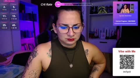 Snapshot of amarantha666 chatting on December 17, 8:32 pm Susan online show from December 17, 8:32 pm