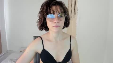 Snapshot of amaranthaajames chatting on September 29, 8:36 pm Amarantha online show from September 29, 8:36 pm