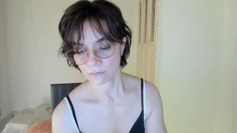 Snapshot of amaranthaajames chatting on October 16, 11:29 pm Amarantha online show from October 16, 11:29 pm