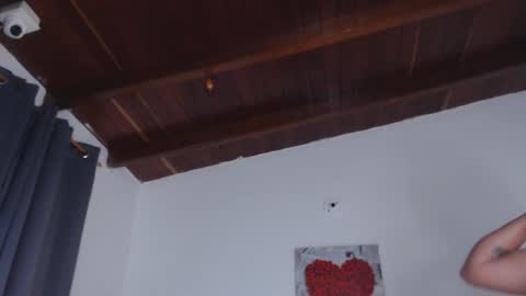   online show from October 6, 11:05 am