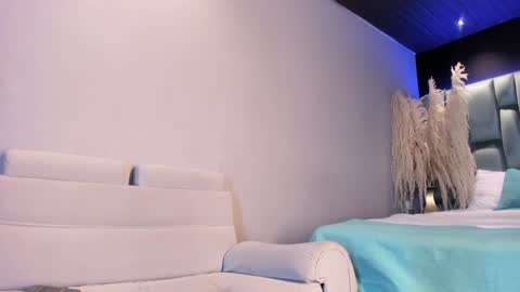 Emily online show from January 4, 11:22 am