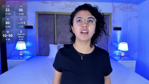 Emily online show from December 22, 11:54 am