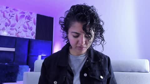 Emily online show from December 29, 12:55 pm
