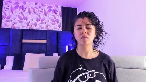 Emily online show from February 4, 10:43 am