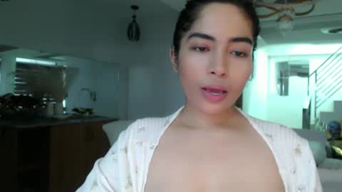 Snapshot of amariahholly chatting on February 4, 5:31 am Amariah Holly online show from February 4, 5:31 am