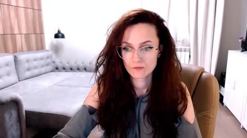 Snapshot of amazingeyes89 chatting on March 4, 10:46 am Izza online show from March 4, 10:46 am