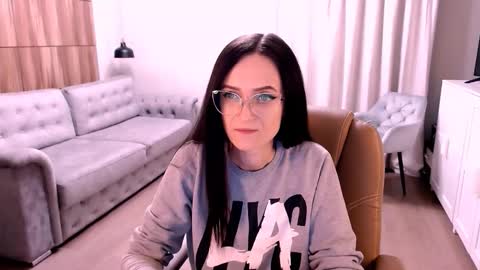 Izza online show from September 29, 11:04 am