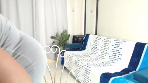 Snapshot of ambarsofhia chatting on January 17, 6:54 pm Amber Sofhia online show from January 17, 6:54 pm
