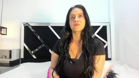 Snapshot of ambbermoon chatting on January 28, 3:15 am online show from January 28, 3:15 am