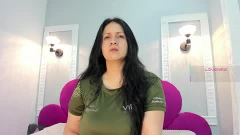 Snapshot of ambbermoon chatting on March 7, 3:29 am online show from March 7, 3:29 am