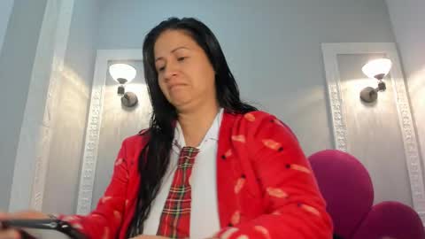   online show from October 4, 4:51 am