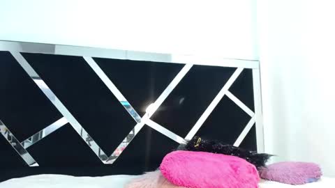 Snapshot of ambbermoon chatting on December 14, 2:31 pm online show from December 14, 2:31 pm