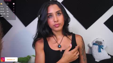 Snapshot of ambeer_rousess chatting on October 2, 1:21 am Amber online show from October 2, 1:21 am